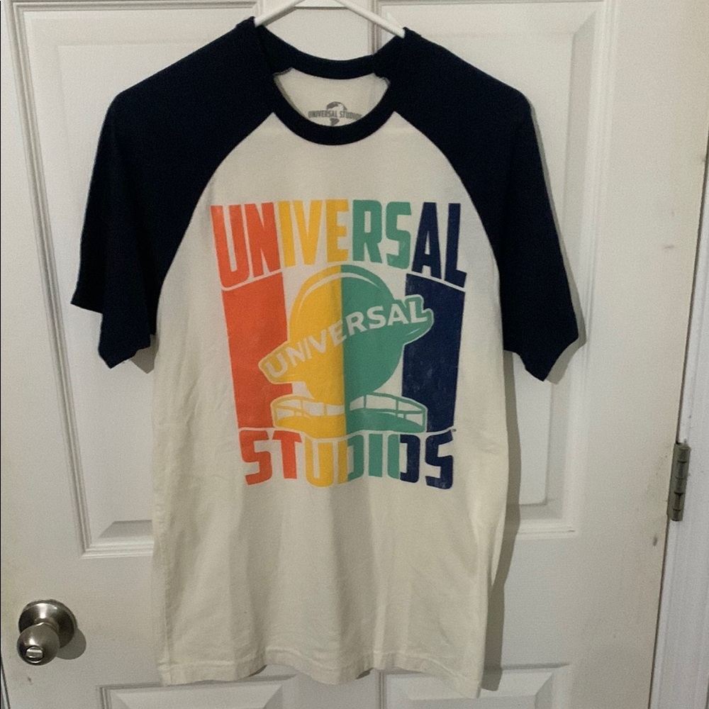 Universal Studios Cream and Navy Blue Short Sleeve Graphic Tee Medium